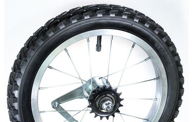 Колесо в сборе 12" заднее, алюминиевый обод, тормозная втулка, в сборе с покрышкой (12х1,95) и камерой (УТ00019438)